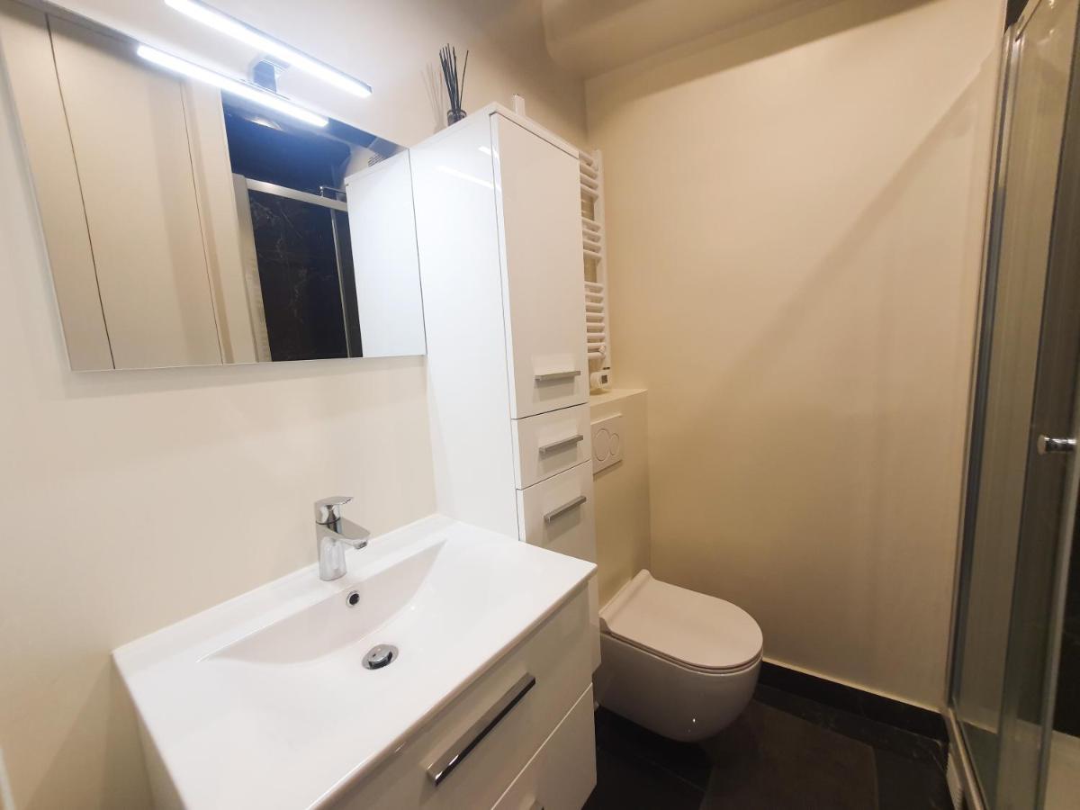 Exigehome-Grand Studio En Centre Ville - 300 M Du Rer A Сен-Жермен-ан-Ле Экстерьер фото